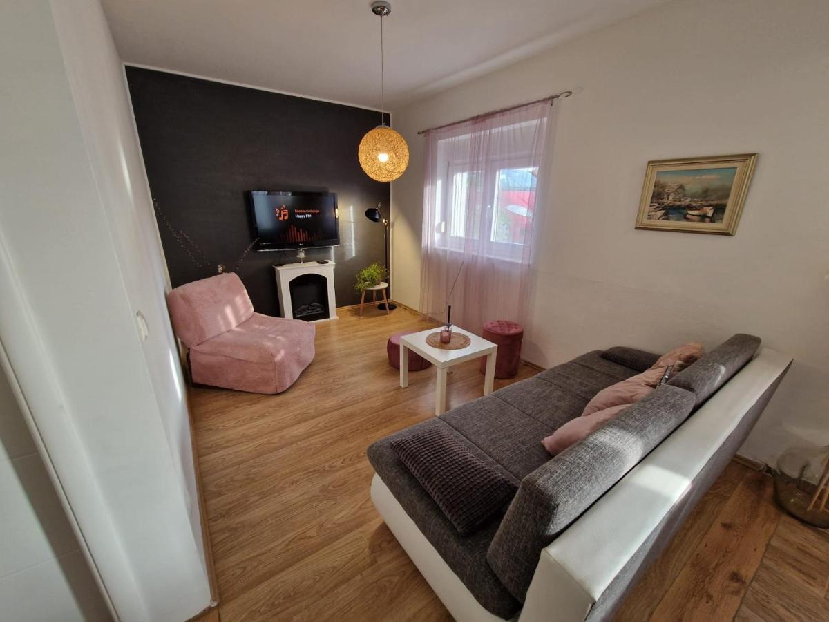 Apartment Dome Biograd Na Moru Bagian luar foto