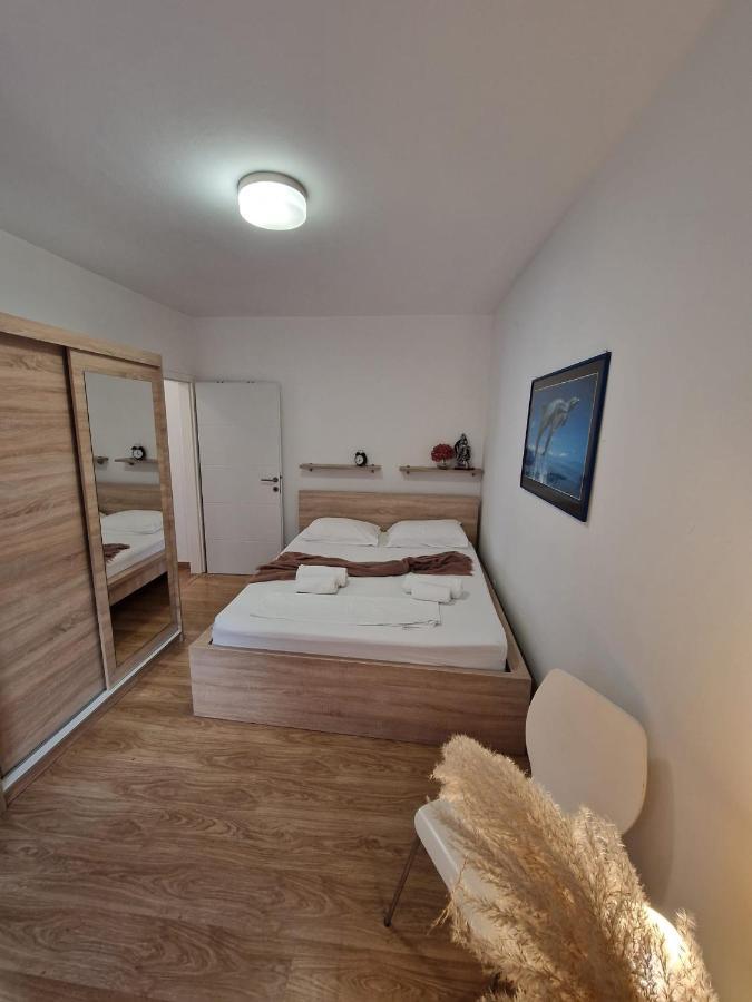 Apartment Dome Biograd Na Moru Bagian luar foto
