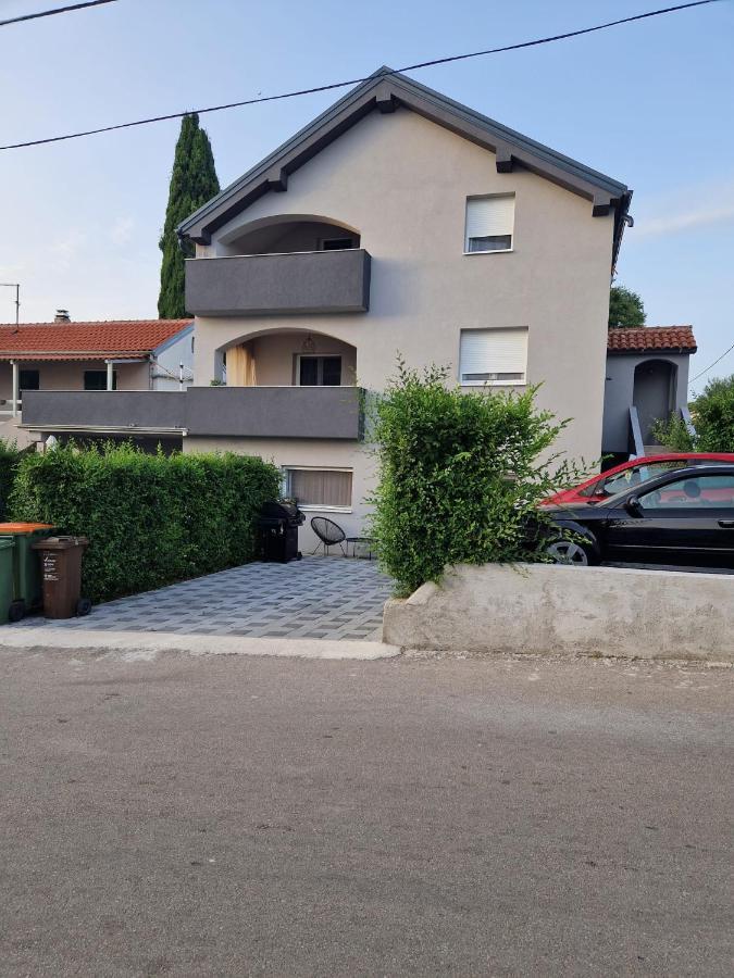 Apartment Dome Biograd Na Moru Bagian luar foto