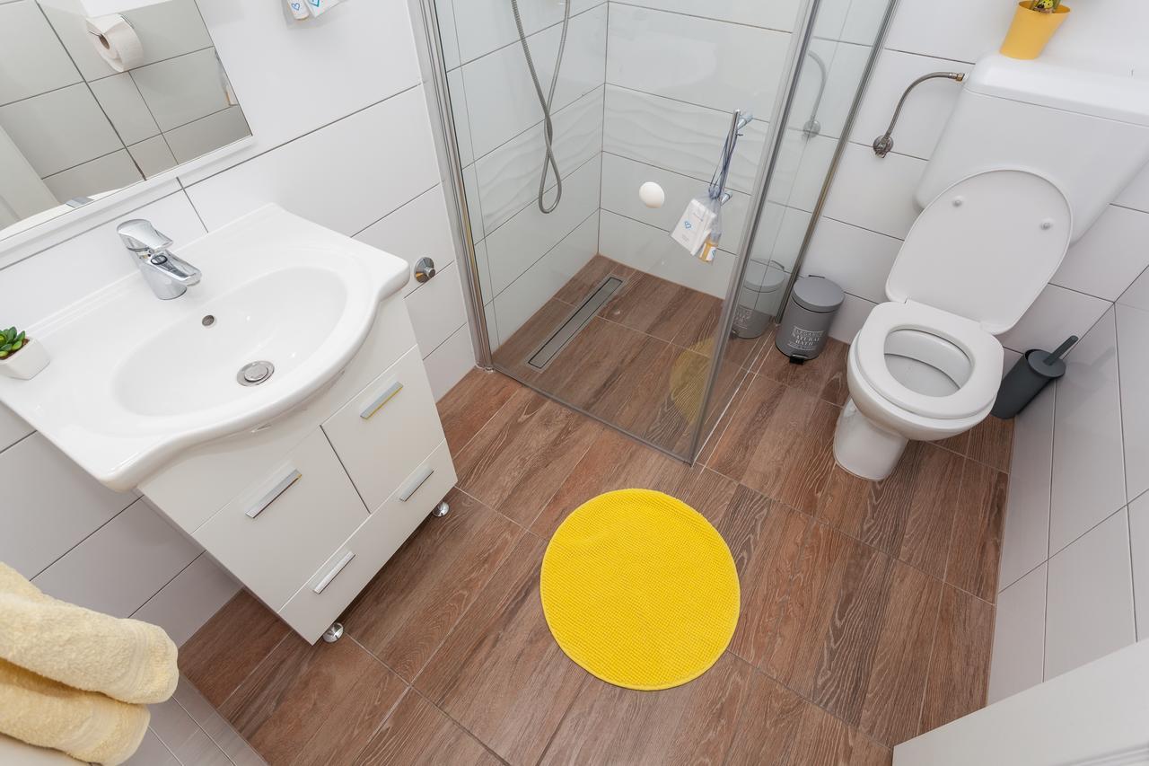 Apartment Dome Biograd Na Moru Bagian luar foto