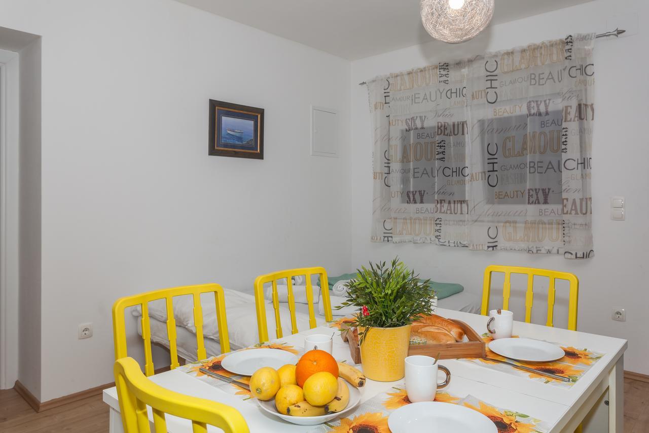 Apartment Dome Biograd Na Moru Bagian luar foto