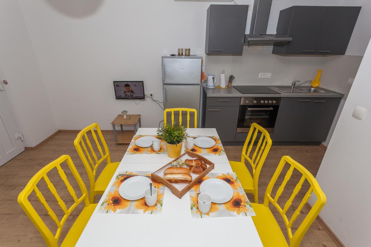 Apartment Dome Biograd Na Moru Bagian luar foto
