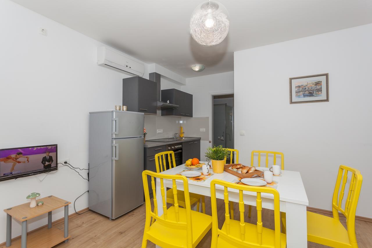 Apartment Dome Biograd Na Moru Bagian luar foto