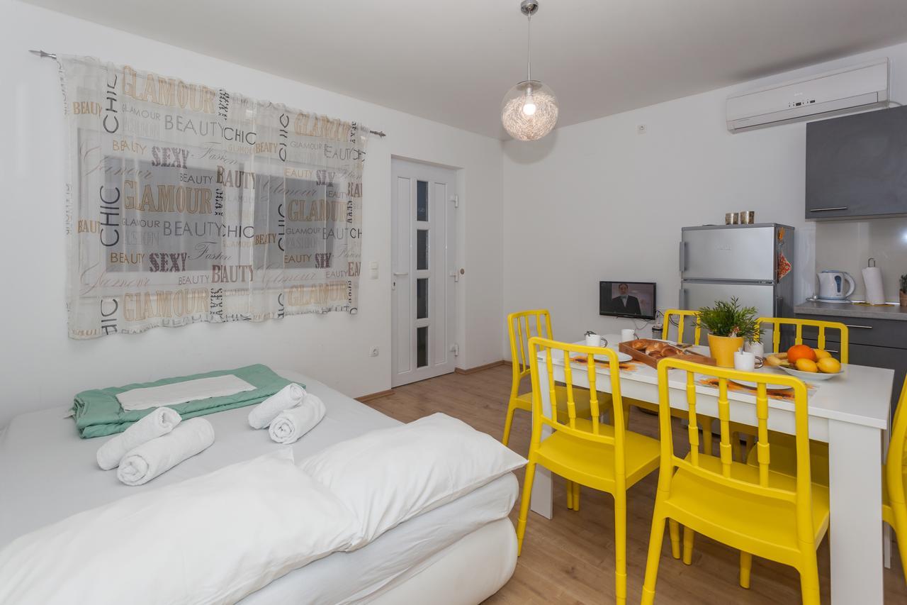 Apartment Dome Biograd Na Moru Bagian luar foto